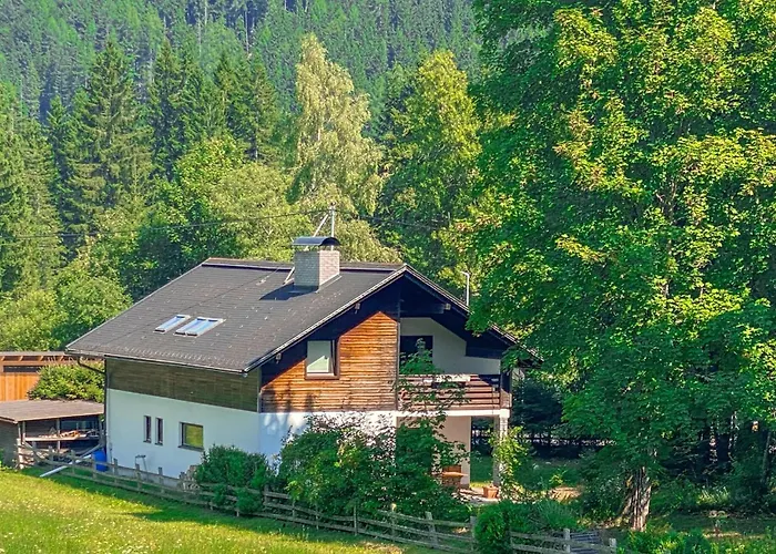 Alpenferienhaus בית נופש *